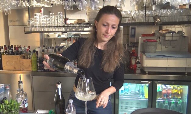 Incontro con Deborah e Duli titolari della Vineria Sartine di Cherasco (CN)